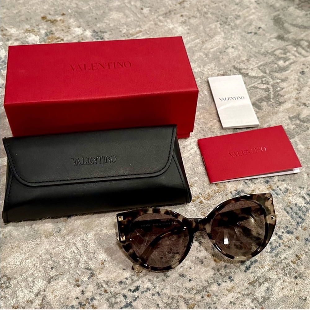Valentino Brown Sunglasses Oversized Cat-Eye Design